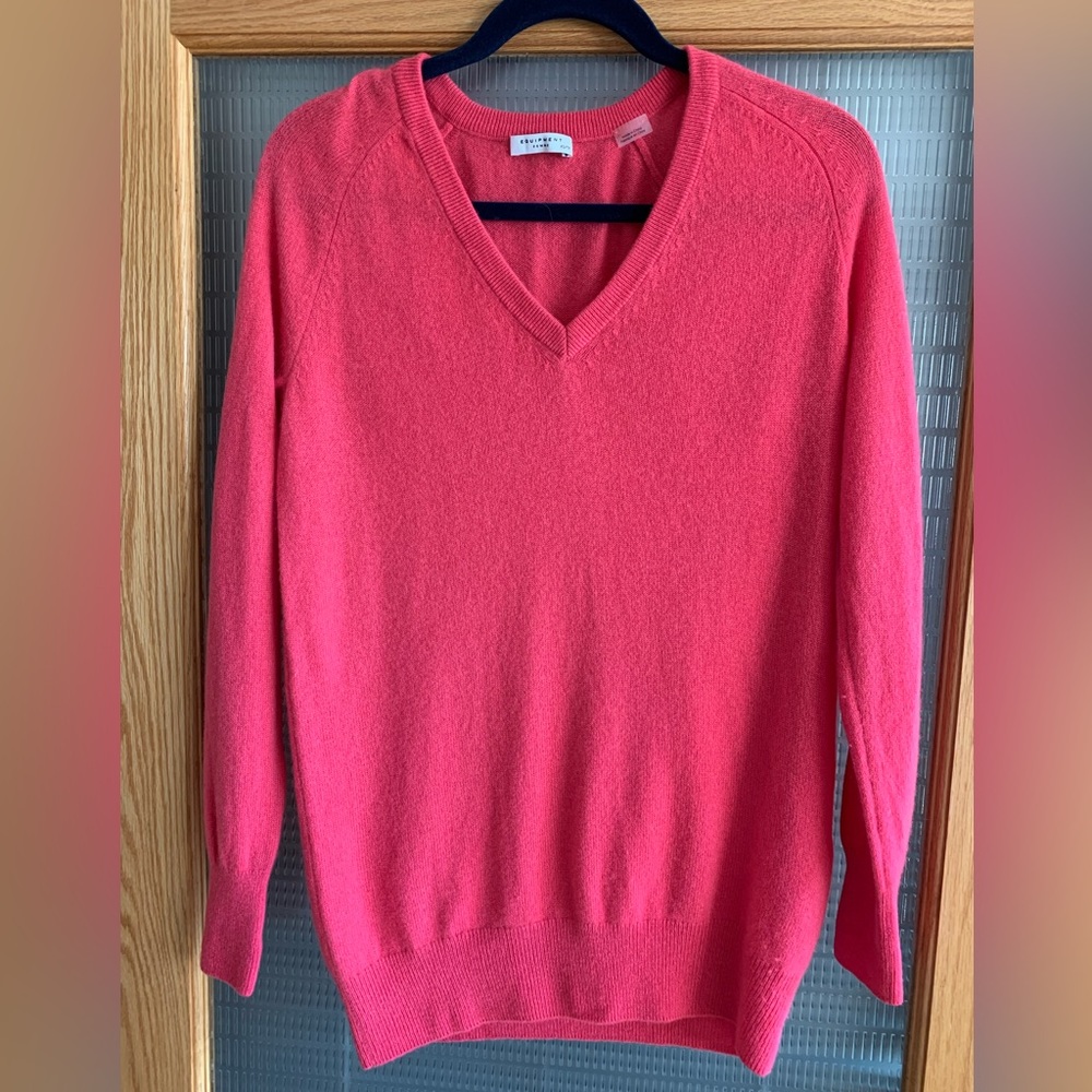 Equipment Cashmere Long V-Neck Sweater - XS